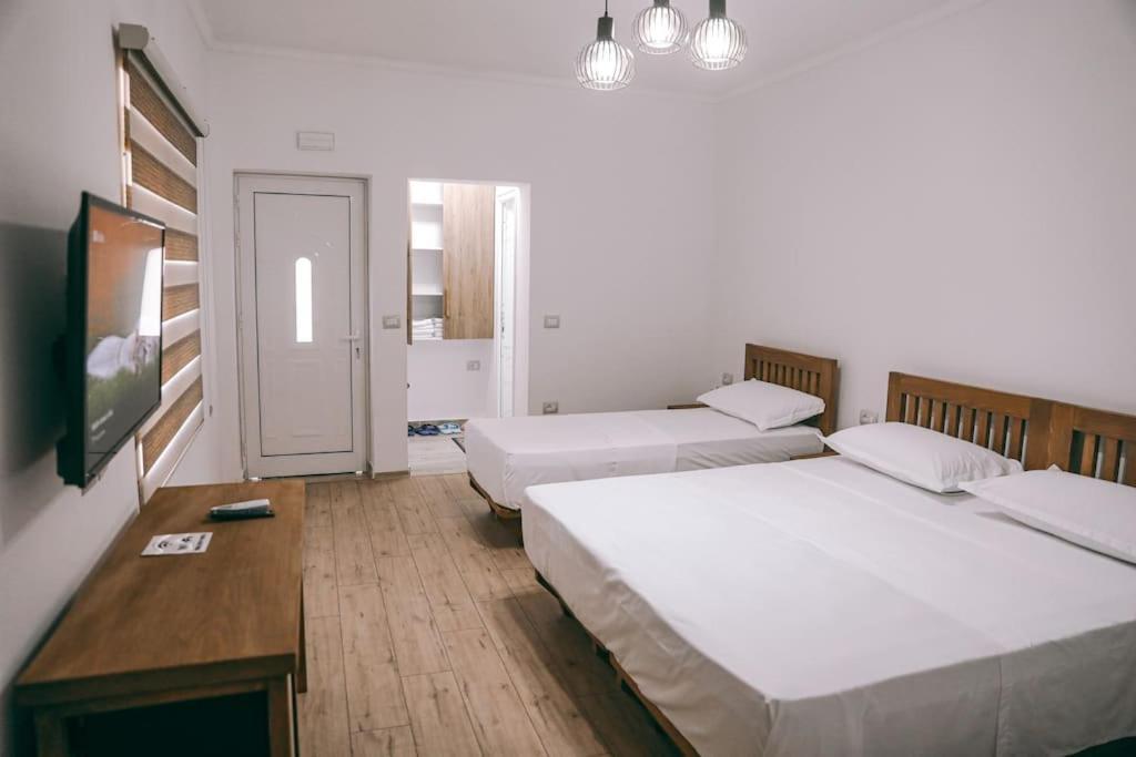 Cereni Guesthouse Berat Eksteriør billede