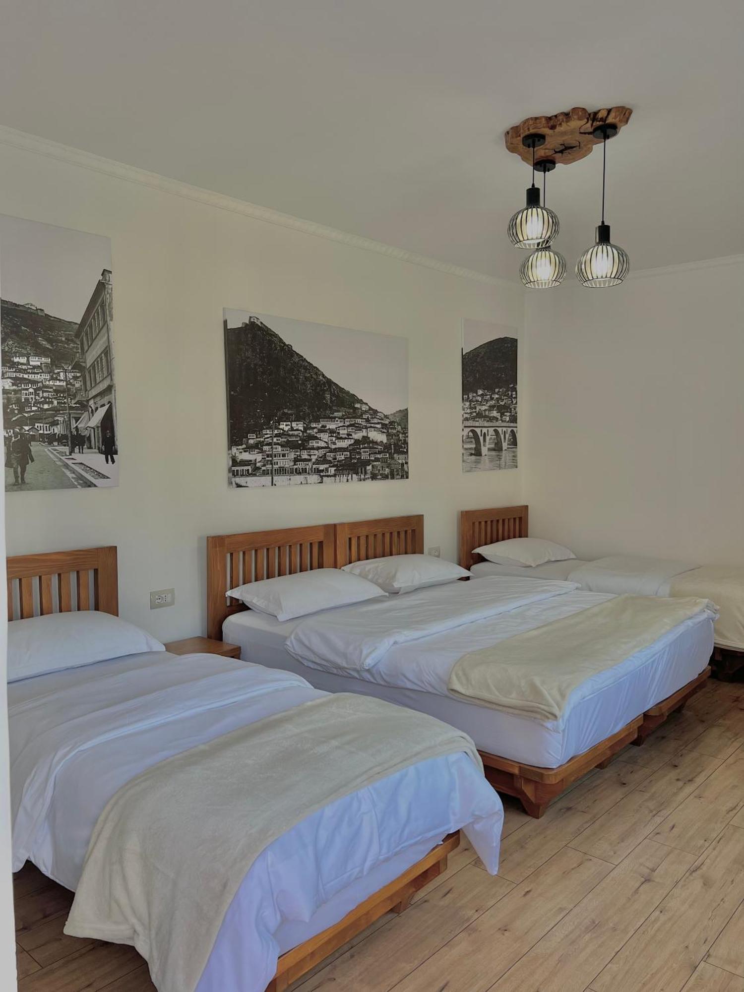 Cereni Guesthouse Berat Eksteriør billede
